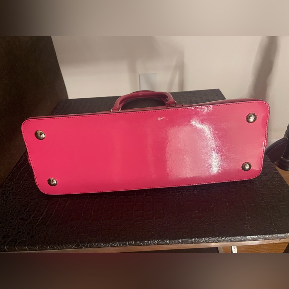 Fabulous Coach Pink Embossed Satchel Bag! - Picture 7 of 13